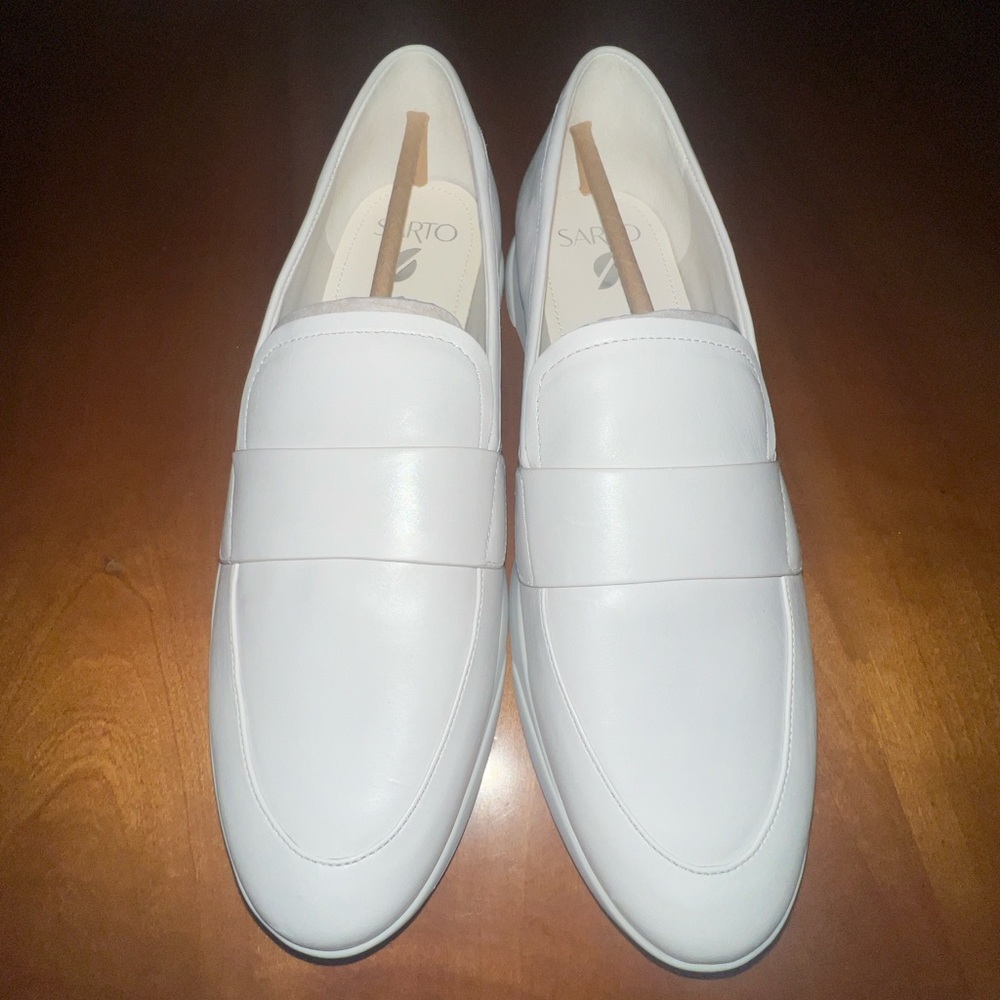 Women size 10 M Sarto brand Agnes airy Gray leather slipper